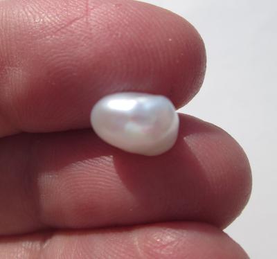 USA Freshwater Natural Pearl Baroque 3+ carats 8mm
