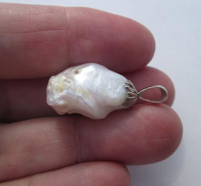 USA Natural Freshwater Pearl Pendant 24 carats 14k Gold