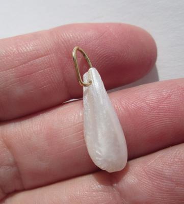 USA Natural Freshwater Pearl Pendant 18k Gold 22mm