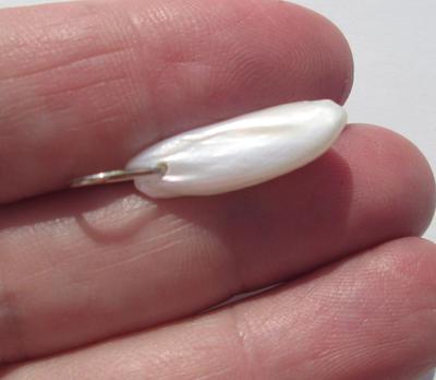 USA Natural Freshwater Pearl Spike Pendant 22mm 6+ carats