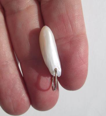 USA Natural Freshwater Pearl Spike Pendant 22mm 6+ carats