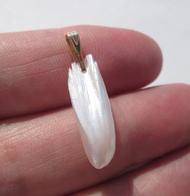 USA Natural Freshwater Spike Pearl Pendant 24mm 4+ carats