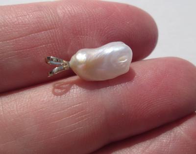 USA Natural Pearl Baroque Pendant 14k Gold