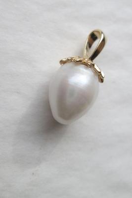 USA Natural Pearl Pendant on 14k Gold High Quality Rare