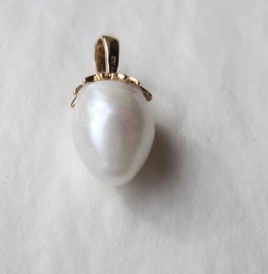 USA Natural Pearl Pendant on 14k Gold High Quality Rare