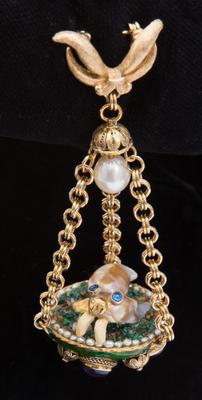 Walrus Pearl Jewel by Lyn Punkarii