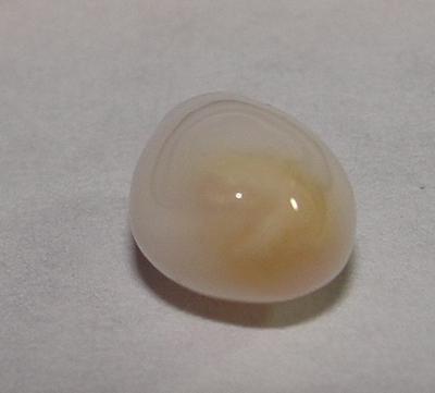 White Conch Pearl 2.75 carats 