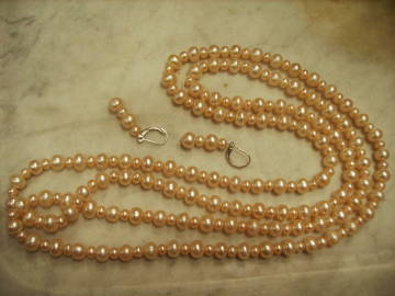 peach pearl necklace peach pearl necklace