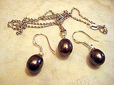Black Pearl Drop Set Black Pearl Drop Set