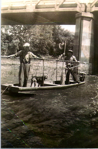 Clamming Boat on Crow River