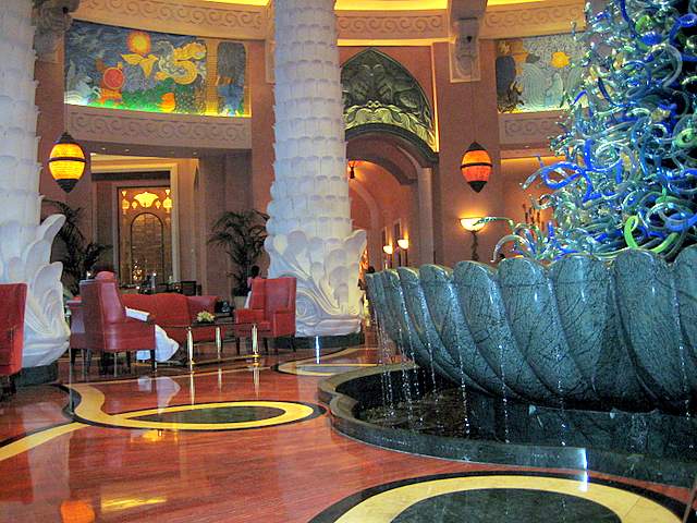Fountain Atlantis the Palm Hotel Dubai