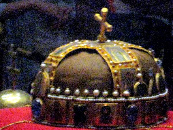 Holy Crown Holy Crown