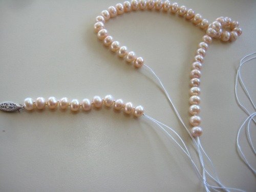 how to knot pearls